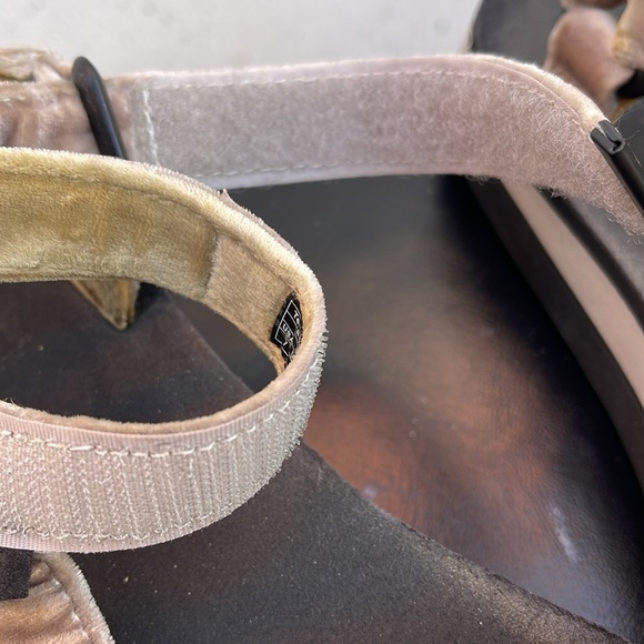 Teva Limited Edition Velvet Sandals - Picture 6 of 9